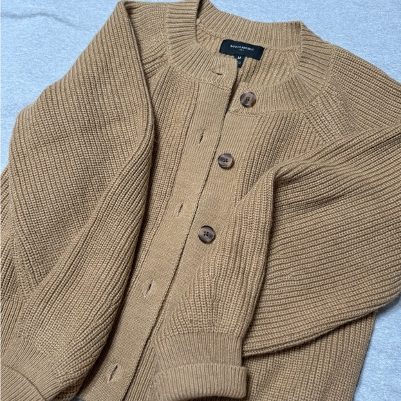 Banana Republic Tan Cardigan Sweater Cropped Ribbed Knit - Picture 2 of 6